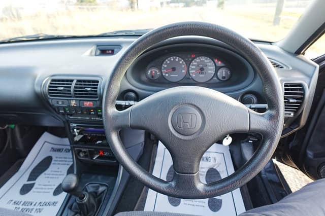 1995 Honda Integra JDM car for sale — photo 13 of 17
