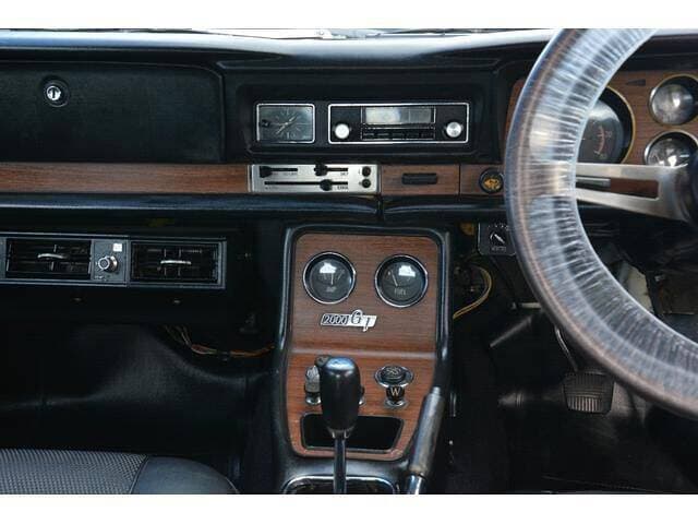 1970 Nissan Skyline JDM car for sale — photo 6 of 12