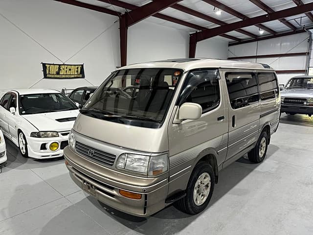 1994 Toyota HiAce JDM car for sale — photo 2 of 16