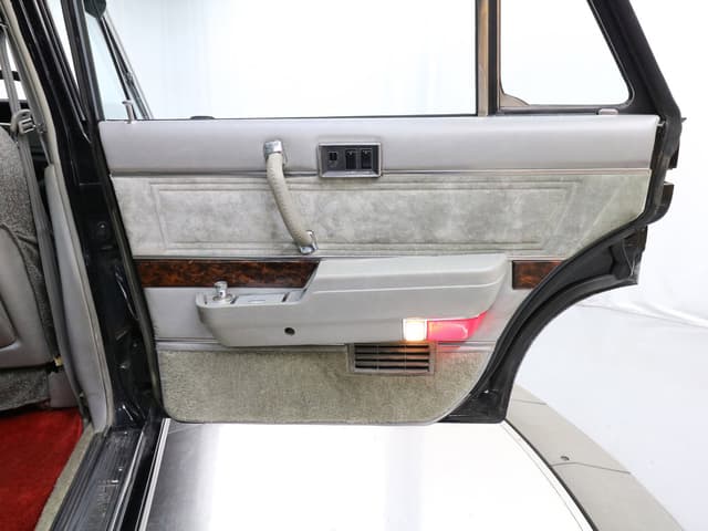 1988 Nissan President JDM car for sale — photo 20 of 25