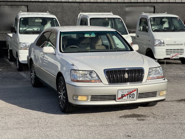 1999 Toyota Majesta JDM car for sale — photo 2 of 24