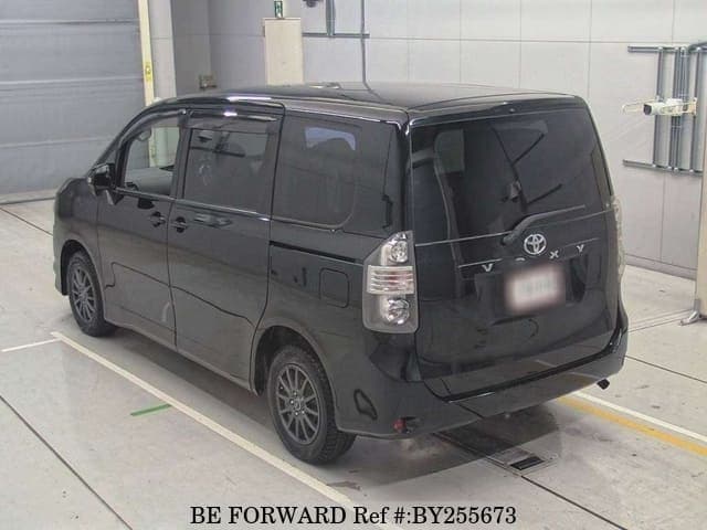 2008 Toyota Voxy JDM car for sale — photo 7 of 8