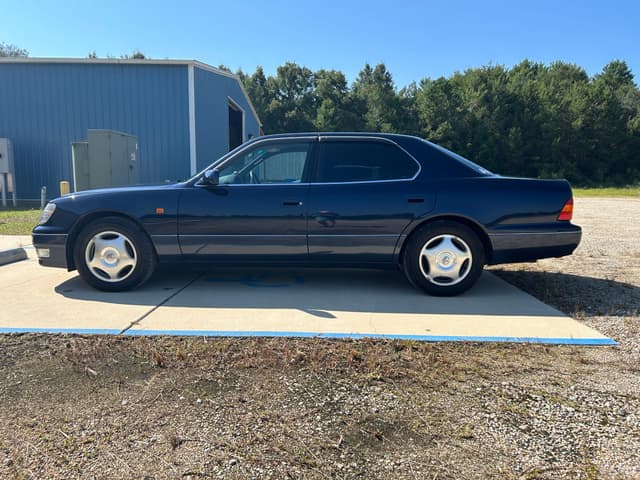 1998 Toyota Celsior JDM car for sale — photo 21 of 25