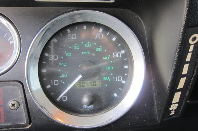 1997 Land Rover Defender JDM car for sale — photo 19 of 25