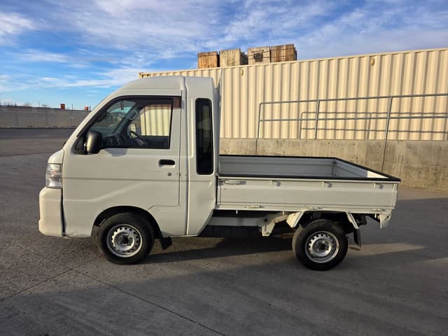 2009 Daihatsu Hijet JDM car for sale — photo 5 of 15