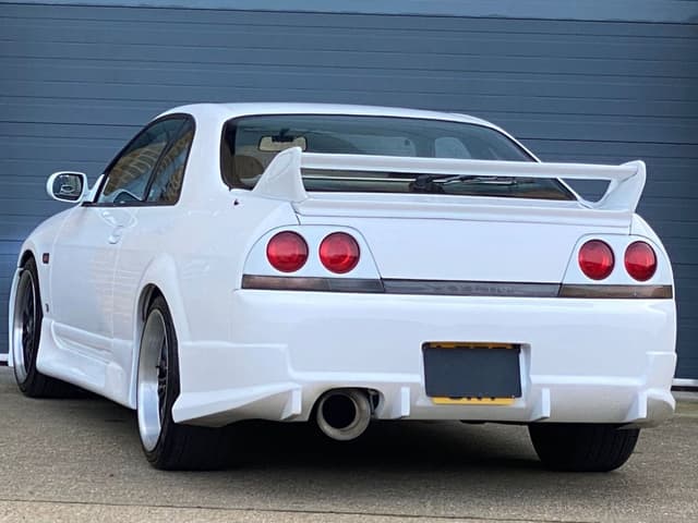 1993 Nissan Skyline JDM car for sale — photo 10 of 25