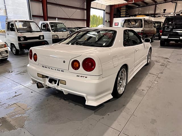 1998 Nissan Skyline JDM car for sale — photo 6 of 25