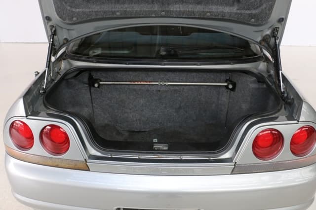 1996 Nissan Skyline JDM car for sale — photo 11 of 14