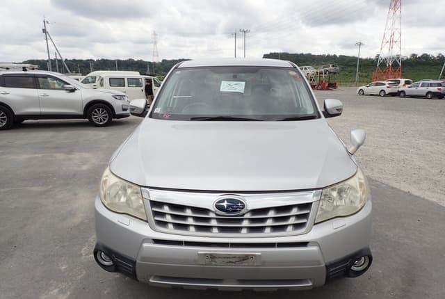 2011 Subaru Forester JDM car for sale — photo 8 of 10