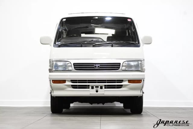 1995 Toyota HiAce JDM car for sale — photo 2 of 25
