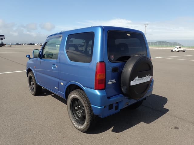 1999 Suzuki Jimny JDM car for sale — photo 3 of 25