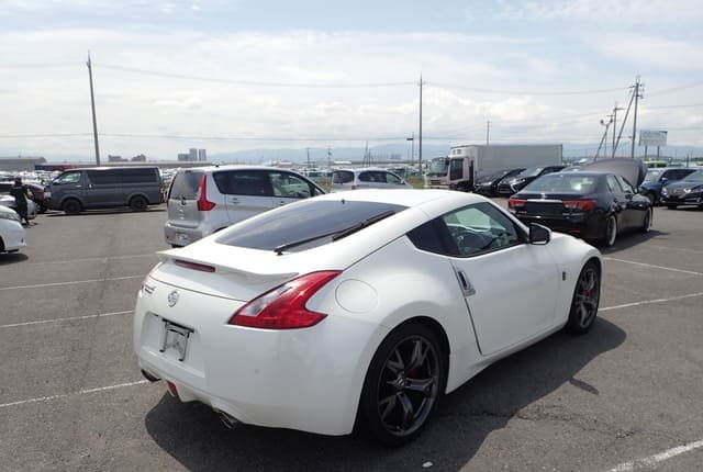 2010 Nissan Fairlady Z JDM car for sale — photo 5 of 25