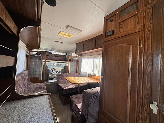 1995 Isuzu Elf JDM car for sale — photo 15 of 25