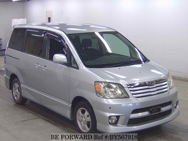 2004 Toyota Noah JDM car for sale — photo 6 of 6