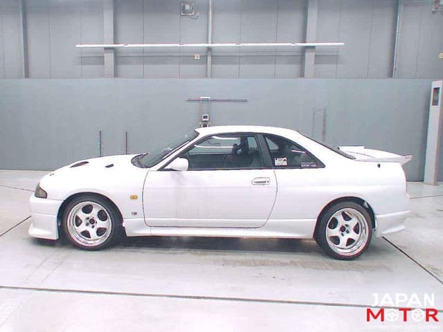 1995 Nissan Skyline JDM car for sale — photo 5 of 13
