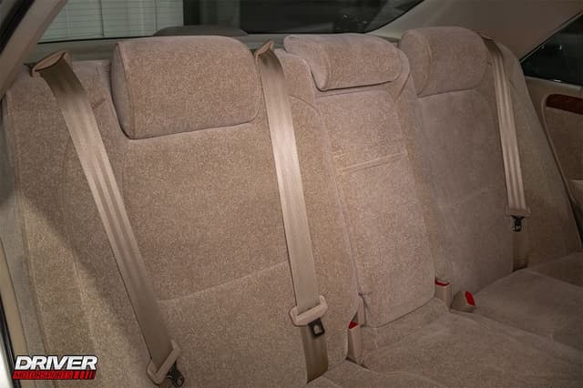 2000 Toyota Crown JDM car for sale — photo 17 of 25