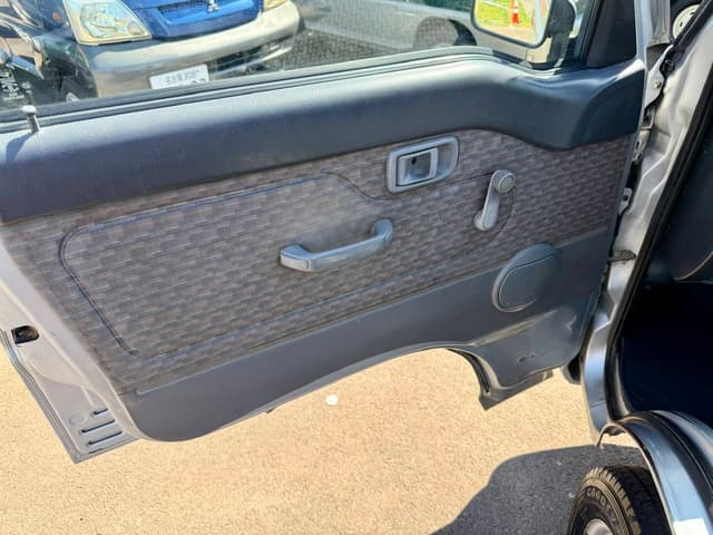 2000 Daihatsu Hijet JDM car for sale — photo 23 of 25