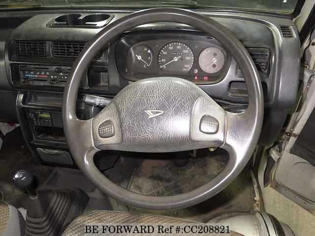2000 Daihatsu Hijet JDM car for sale — photo 7 of 8