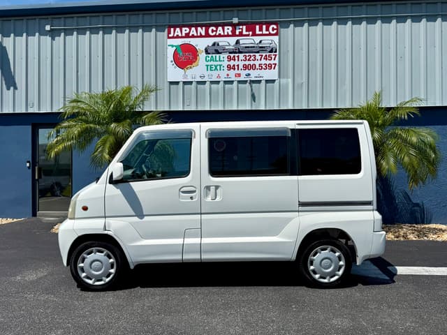 1999 Mitsubishi Town Box JDM car for sale — photo 9 of 18