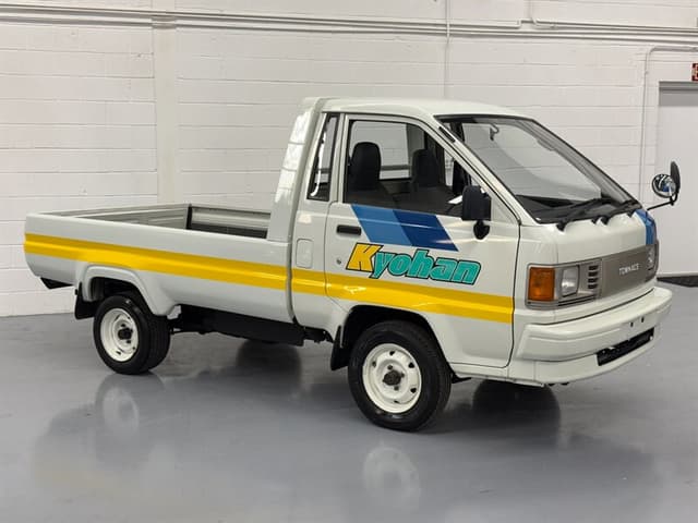 1989 Toyota Townace JDM car for sale — photo 2 of 10