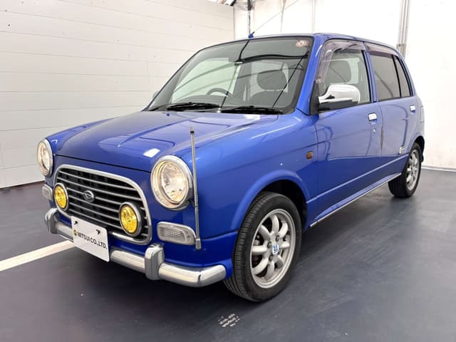 2001 Daihatsu Mira JDM car for sale — photo 2 of 25