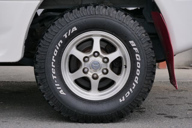 1997 Mitsubishi Pajero JDM car for sale — photo 15 of 25