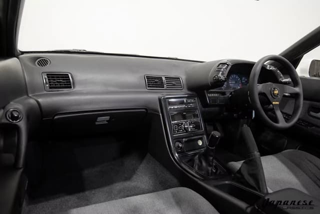 1989 Nissan Skyline JDM car for sale — photo 9 of 25
