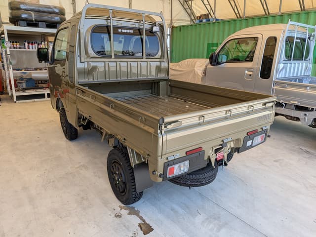2026 Daihatsu Hijet JDM car for sale — photo 3 of 4