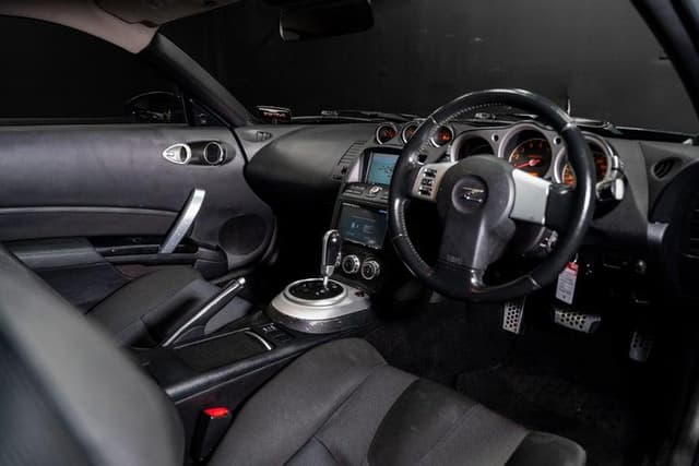 2007 Nissan Fairlady Z JDM car for sale — photo 17 of 17
