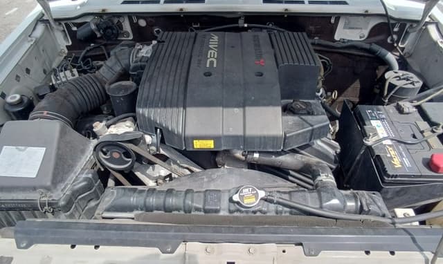 1998 Mitsubishi Pajero JDM car for sale — photo 5 of 20