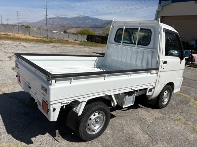 2000 Daihatsu Hijet JDM car for sale — photo 7 of 10