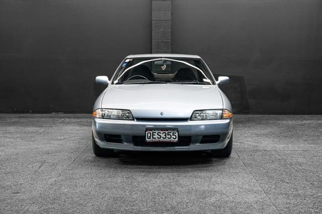 1991 Nissan Skyline JDM car for sale — photo 10 of 19