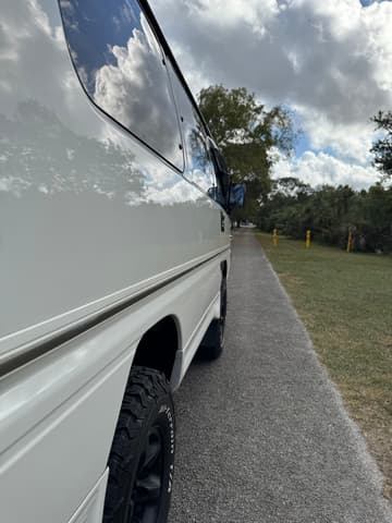 1994 Mitsubishi Delica JDM car for sale — photo 12 of 25