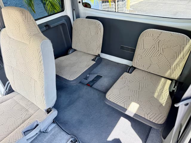 1999 Mitsubishi Town Box JDM car for sale — photo 16 of 18