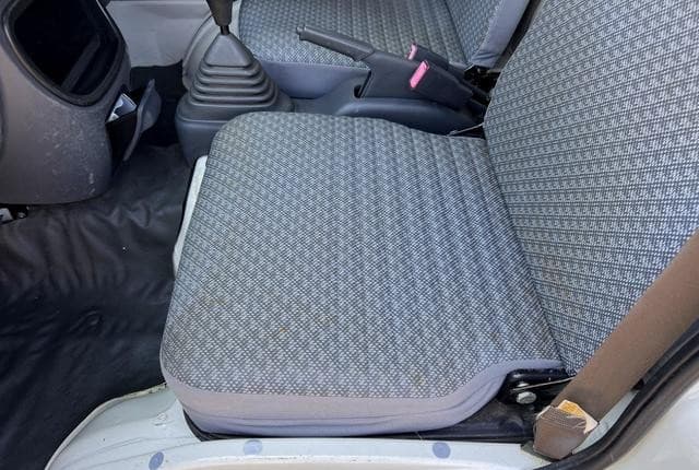 2006 Daihatsu Hijet JDM car for sale — photo 21 of 25