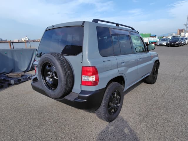 2000 Mitsubishi Pajero JDM car for sale — photo 4 of 20
