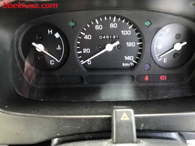 2000 Daihatsu Hijet JDM car for sale — photo 18 of 22
