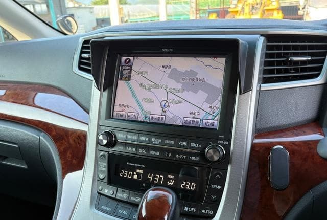 2011 Toyota Alphard JDM car for sale — photo 12 of 25