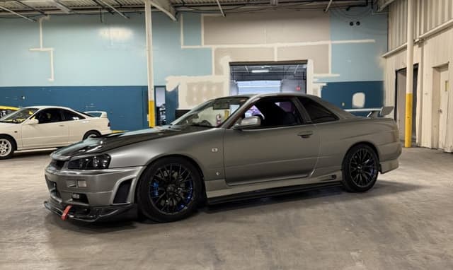 2000 Nissan Skyline JDM car for sale — photo 13 of 25