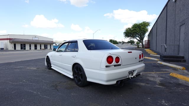2000 Nissan Skyline JDM car for sale — photo 8 of 14
