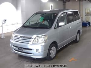2004 Toyota Noah JDM car for sale