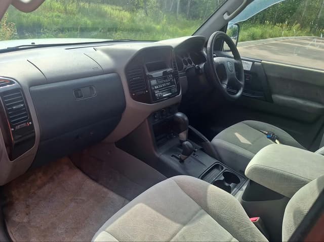 2001 Mitsubishi Pajero JDM car for sale — photo 4 of 5