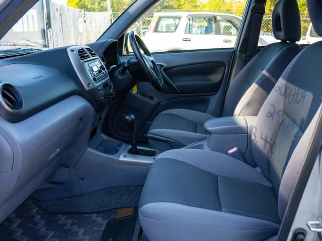 2001 Toyota RAV4 JDM car for sale — photo 12 of 16