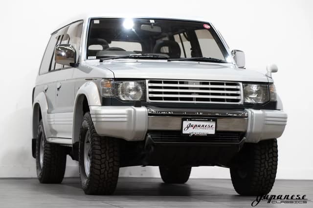 1994 Mitsubishi Pajero JDM car for sale — photo 3 of 25