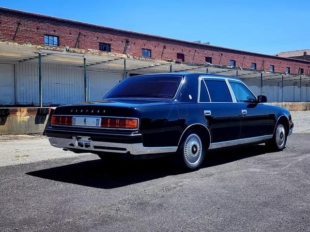 1998 Toyota Century JDM car for sale — photo 3 of 24