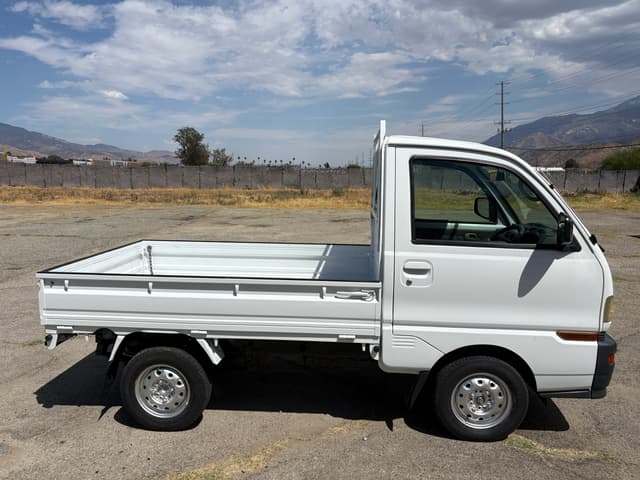 1998 Mitsubishi Minicab JDM car for sale — photo 8 of 25