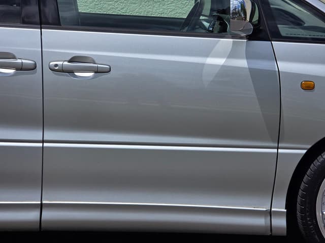2000 Toyota Estima JDM car for sale — photo 9 of 10