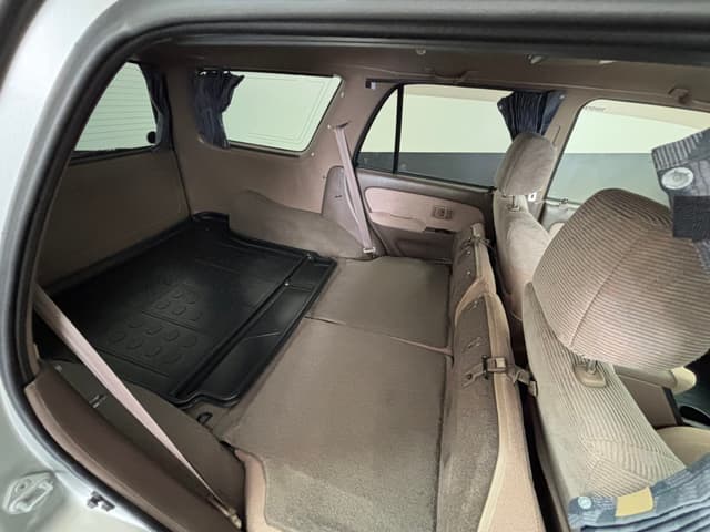 1999 Toyota Hilux Surf JDM car for sale — photo 20 of 25