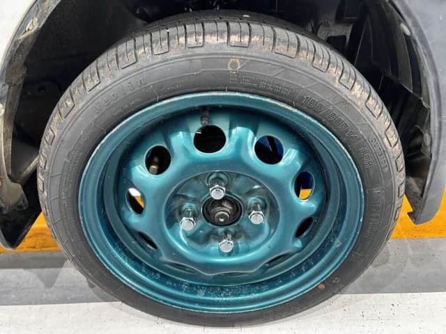 2000 Mitsubishi Minicab JDM car for sale — photo 15 of 25