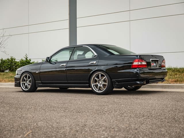 1997 Nissan Laurel JDM car for sale — photo 6 of 22